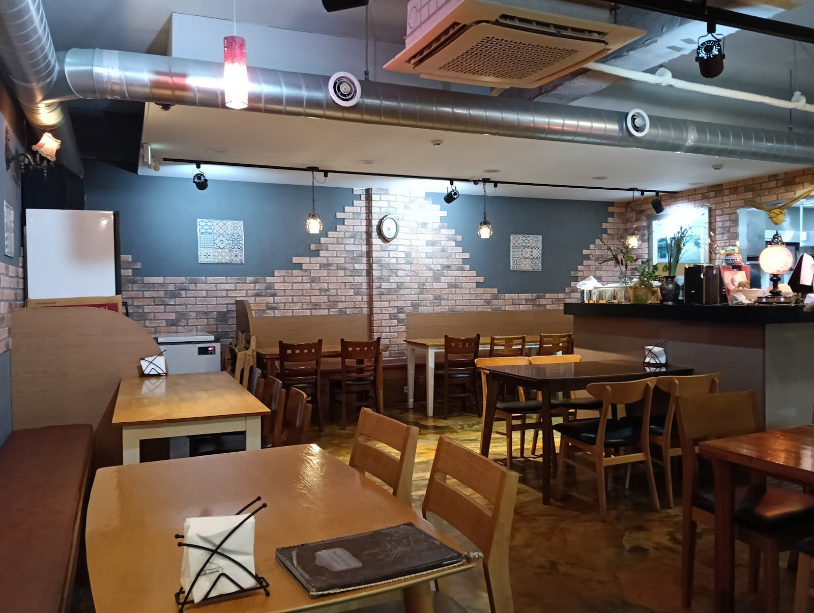 Rajmahal Indian Restaurant
