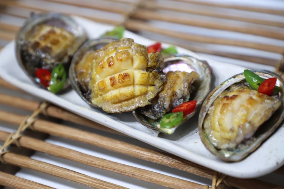 Butter-grilled Abalone