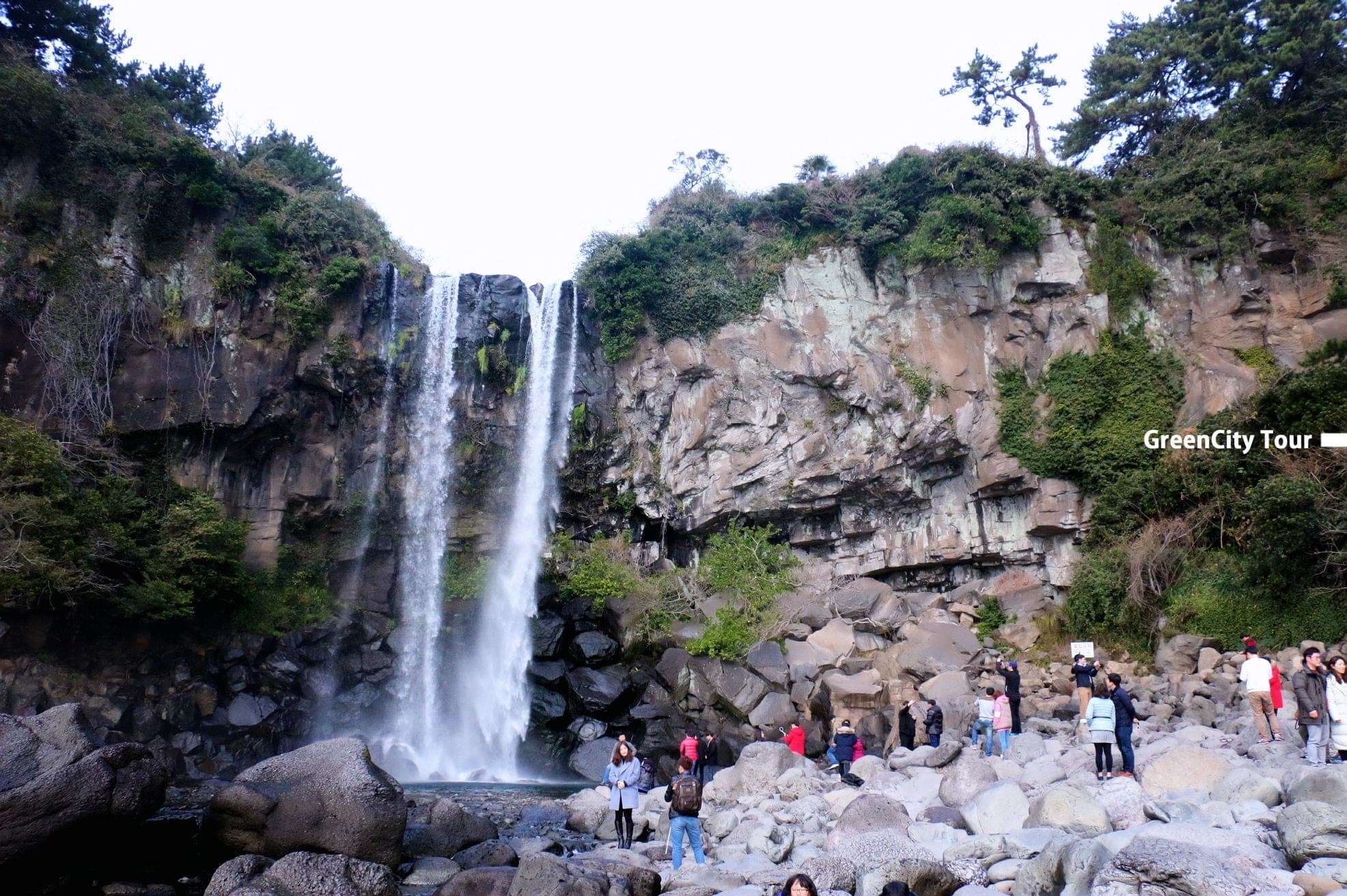 Jeongbang Falls